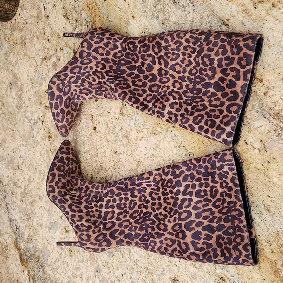 Nine West Animal Leopard Cheetah Print Knee-High Boots. NEW - Picture 9 of 16
